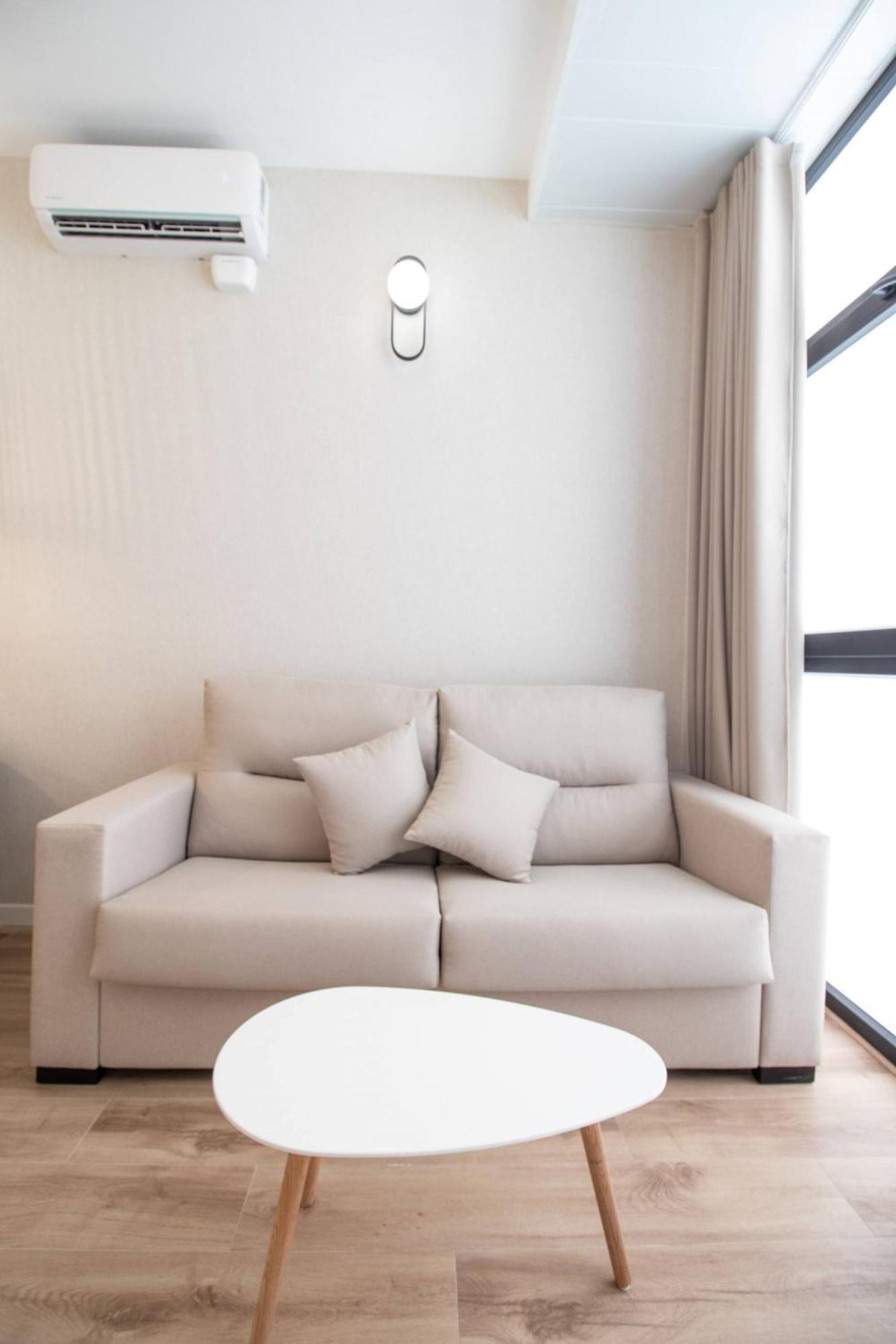 Maritim 2 By Concept Flats Apartment Valencia Bagian luar foto
