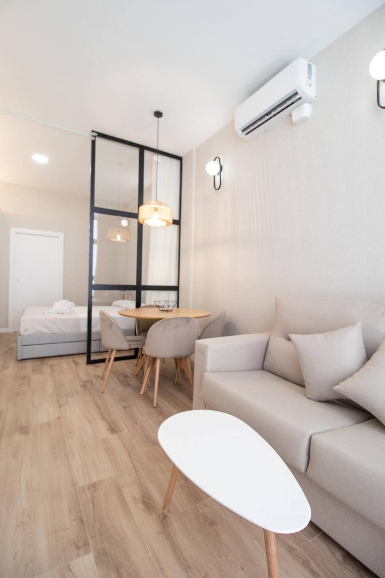 Maritim 2 By Concept Flats Apartment Valencia Bagian luar foto