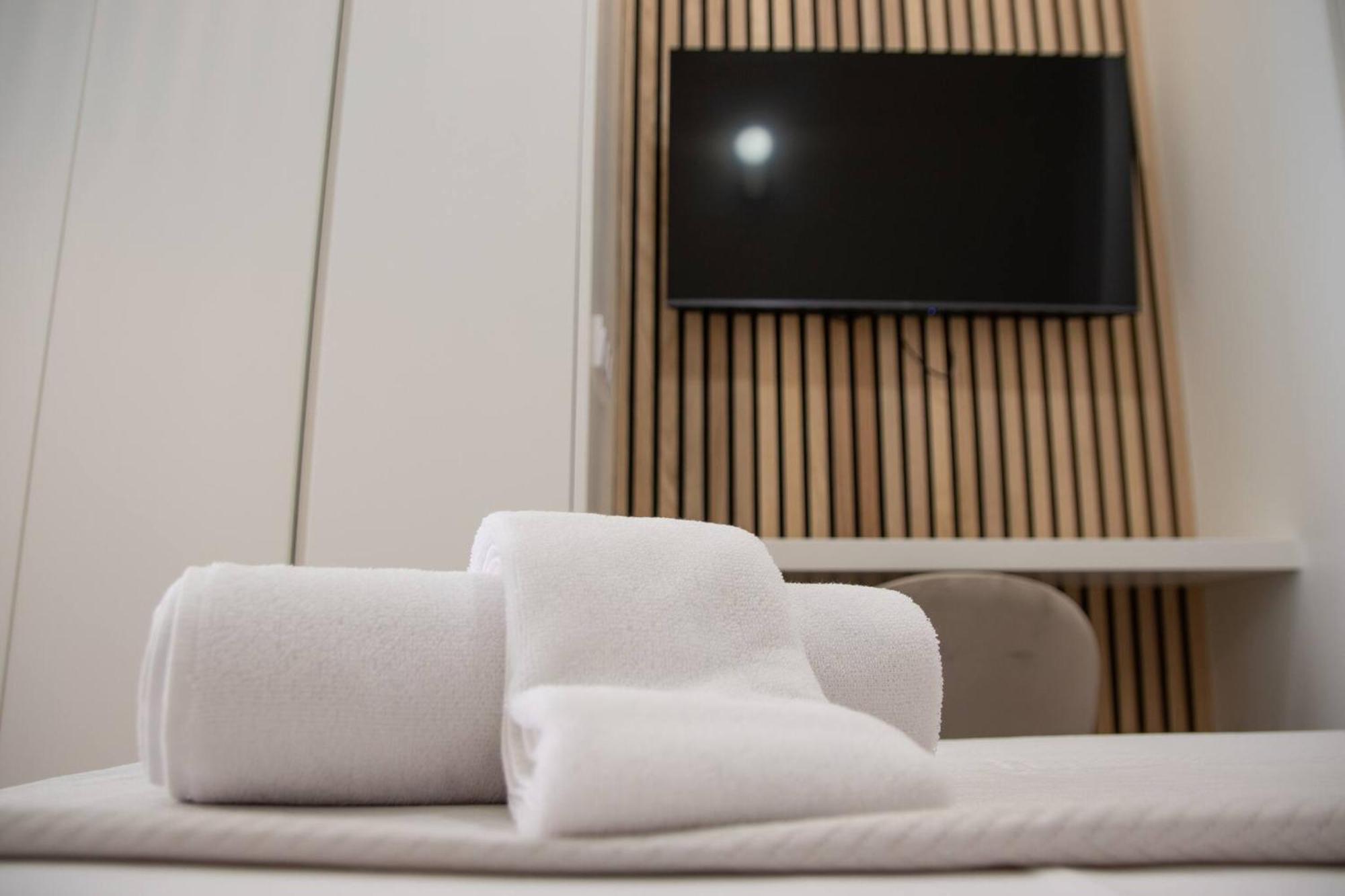 Maritim 2 By Concept Flats Apartment Valencia Bagian luar foto